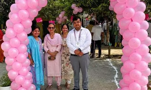 Gurugram: गुरुग्राम के गुलाबी बूथों पर महिलाओं की कम उपस्थिति से परेशानी Gurugram: गुरुग्राम के गुलाबी बूथों पर महिलाओं की कम उपस्थिति से परेशानी