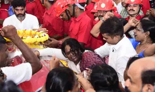 Dispute over handing over of body : सीपीएम नेता लॉरेंस की बेटी ने पुलिस में शिकायत दर्ज कराई