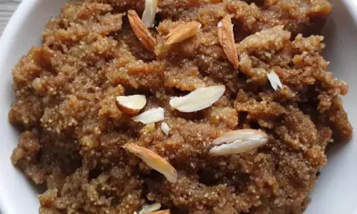 Navratri के चौथे दिन देवी कुष्मांडा को सफेद कद्दू के हलवे का भोग लगाए Navratri के चौथे दिन देवी कुष्मांडा को सफेद कद्दू के हलवे का भोग लगाए
