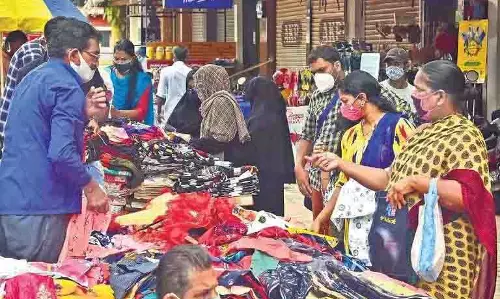 Karnataka : बीबीएमपी ने स्ट्रीट वेंडर्स की पहचान करने और उन्हें सहायता प्रदान करने के लिए व्यापक सर्वेक्षण शुरू किया