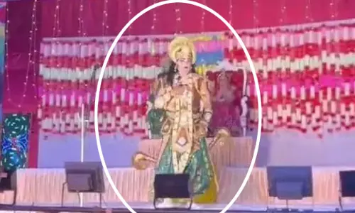 मौत का LIVE वीडियो, रामलीला में भगवान राम का किरदार निभाने वाले शख्स की हार्ट अटैक से मौत