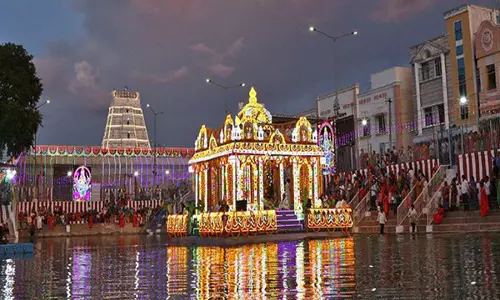 Andhra के तिरुमाला मंदिर ने अन्न प्रसादम में कनखजूरे की मौजूदगी से किया इनकार Andhra के तिरुमाला मंदिर ने अन्न प्रसादम में कनखजूरे की मौजूदगी से किया इनकार