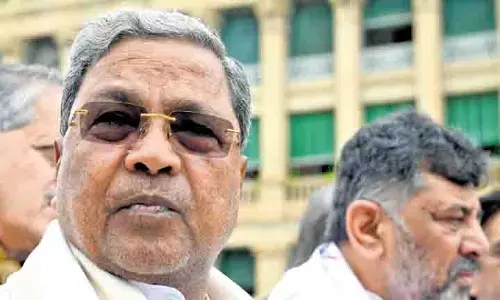 Karnataka : सीएम सिद्धारमैया और मुडा मामला, सुरक्षित लैंडिंग के लिए ईंधन को फेंकना