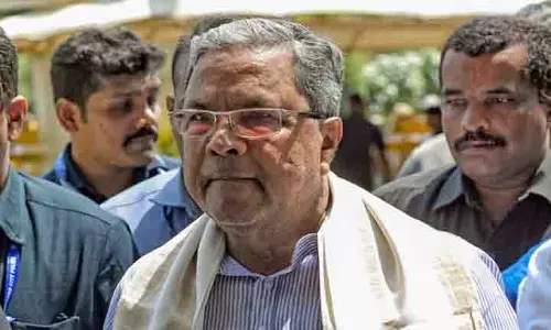 Karnataka : सीएम सिद्धारमैया कैबिनेट और कांग्रेस नेतृत्व के साथ जाति जनगणना रिपोर्ट पर चर्चा करेंगे