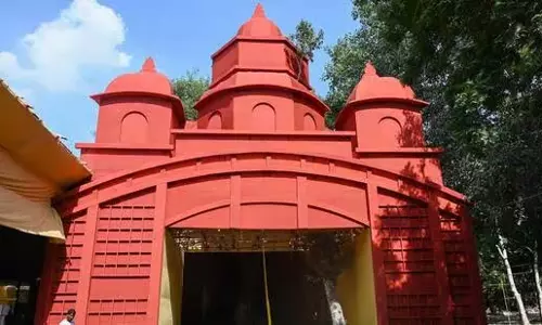 Noida: नोएडा में नए थीम के साथ दुर्गा पूजा उत्सव शुरू Noida: नोएडा में नए थीम के साथ दुर्गा पूजा उत्सव शुरू