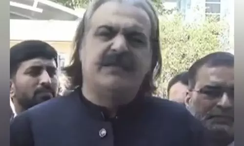 PTI के विरोध के बीच खैबर पख्तूनख्वा विधानसभा का तत्काल सत्र बुलाया गया