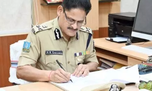 ओडिशा सरकार ने अरुण सारंगी को स्वैच्छिक सेवानिवृत्ति लेने की अनुमति दी ओडिशा सरकार ने अरुण सारंगी को स्वैच्छिक सेवानिवृत्ति लेने की अनुमति दी
