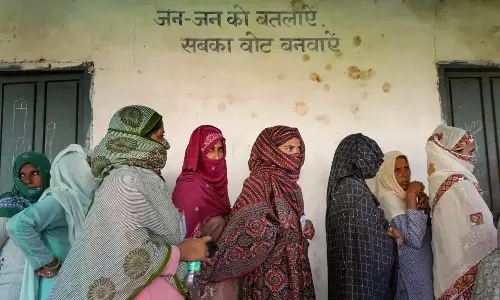 Exit Poll: हरियाणा और जम्मू-कश्मीर बहुमत की स्पष्ट जानकारी Exit Poll: हरियाणा और जम्मू-कश्मीर बहुमत की स्पष्ट जानकारी