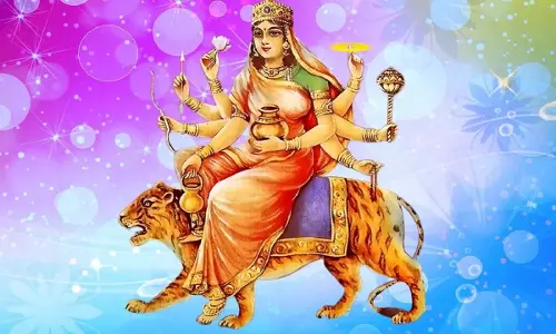Shardiya Navratri: नवरात्रि के चौथे दिन करें मां कूष्मांडा की पूजा, ये है आरती और मंत्र Shardiya Navratri: नवरात्रि के चौथे दिन करें मां कूष्मांडा की पूजा, ये है आरती और मंत्र