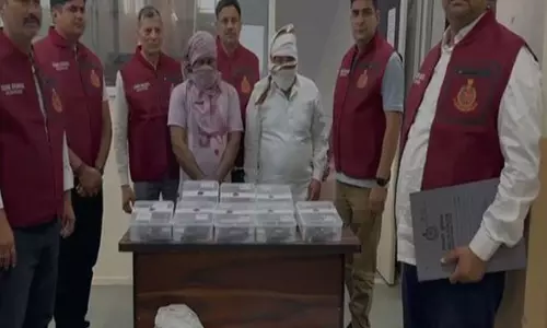 Delhi Police ने अवैध हथियार फैक्ट्री का भंडाफोड़ किया, दो गिरफ्तार Delhi Police ने अवैध हथियार फैक्ट्री का भंडाफोड़ किया, दो गिरफ्तार
