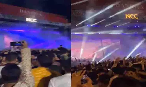 Gujarat : राजकोट के नील सिटी क्लब में गरबा खेलने की इजाजत, लोगों ने किया डांस Gujarat : राजकोट के नील सिटी क्लब में गरबा खेलने की इजाजत, लोगों ने किया डांस