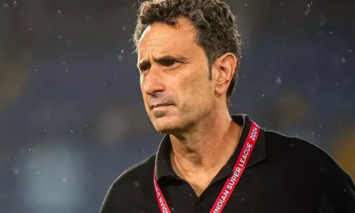 और भी गोल कर सकते थे: MSC के खिलाफ ISL 2024-25 का मुकाबला जीतने के बाद MBSG के हेड कोच और भी गोल कर सकते थे: MSC के खिलाफ ISL 2024-25 का मुकाबला जीतने के बाद MBSG के हेड कोच