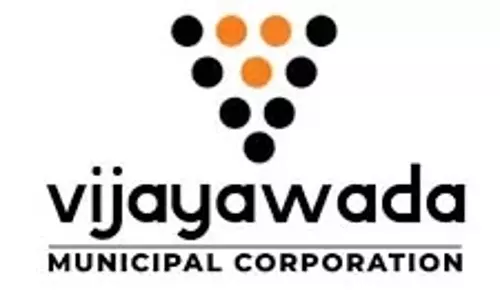 VMC प्रमुख ने दशहरा के दौरान स्वच्छता और विकास पर त्वरित कार्रवाई की मांग की