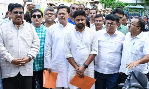 Assam विपक्षी दलों ने गठबंधन का नाम बदलकर ‘असम सोनमिलितो मोर्चा’ रखा Assam विपक्षी दलों ने गठबंधन का नाम बदलकर ‘असम सोनमिलितो मोर्चा’ रखा