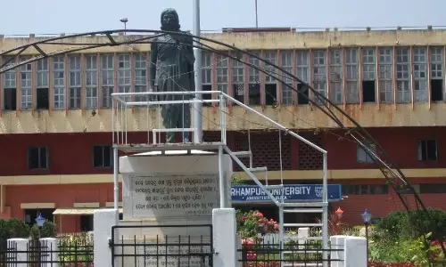 ब्रह्मपुर विश्वविद्यालय में Ragging मामला: 4 छात्रों को छात्रावास से निकाला गया