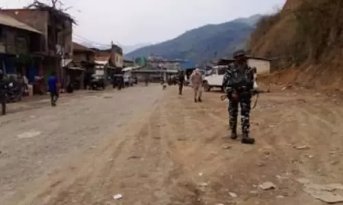 Manipur : सुरक्षा बलों ने संवेदनशील इलाकों में तलाशी अभियान चलाया