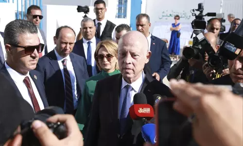 Tunisia: विपक्ष जेल में, सईद का फिर से चुनाव जीतना तय Tunisia: विपक्ष जेल में, सईद का फिर से चुनाव जीतना तय