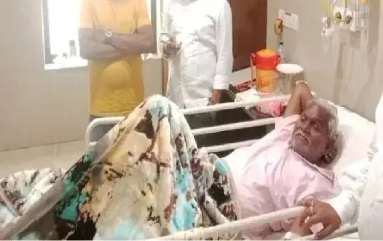 Jamshedpur: पूर्व सीएम चंपाई की तबीयत बिगड़ी, टीएमएच में भर्ती Jamshedpur: पूर्व सीएम चंपाई की तबीयत बिगड़ी, टीएमएच में भर्ती