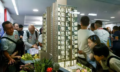Hong Kong: प्रॉपर्टी की कीमतें ‘नीचे’ आई, और ‘धीरे-धीरे वापस बढ़ेंगी