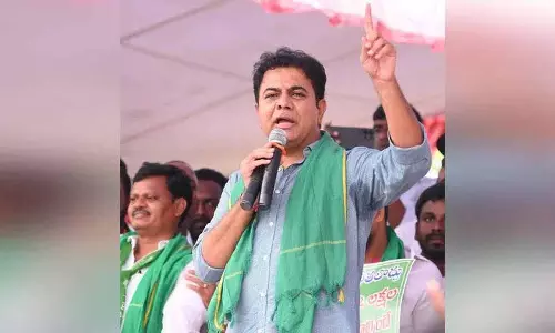 KTR ने किसानों की आत्महत्या के लिए कांग्रेस सरकार को जिम्मेदार ठहराया