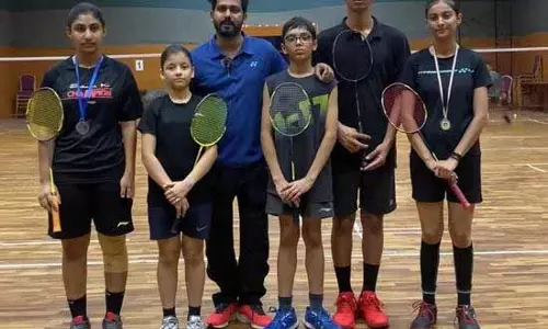 Vihaan और प्रभलीन ने बैडमिंटन चैंपियनशिप में पदक जीते Vihaan और प्रभलीन ने बैडमिंटन चैंपियनशिप में पदक जीते