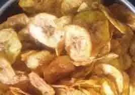 Banana Chips: घर पर तुरंत बना सकते हैं कच्चे केले के चिप्स