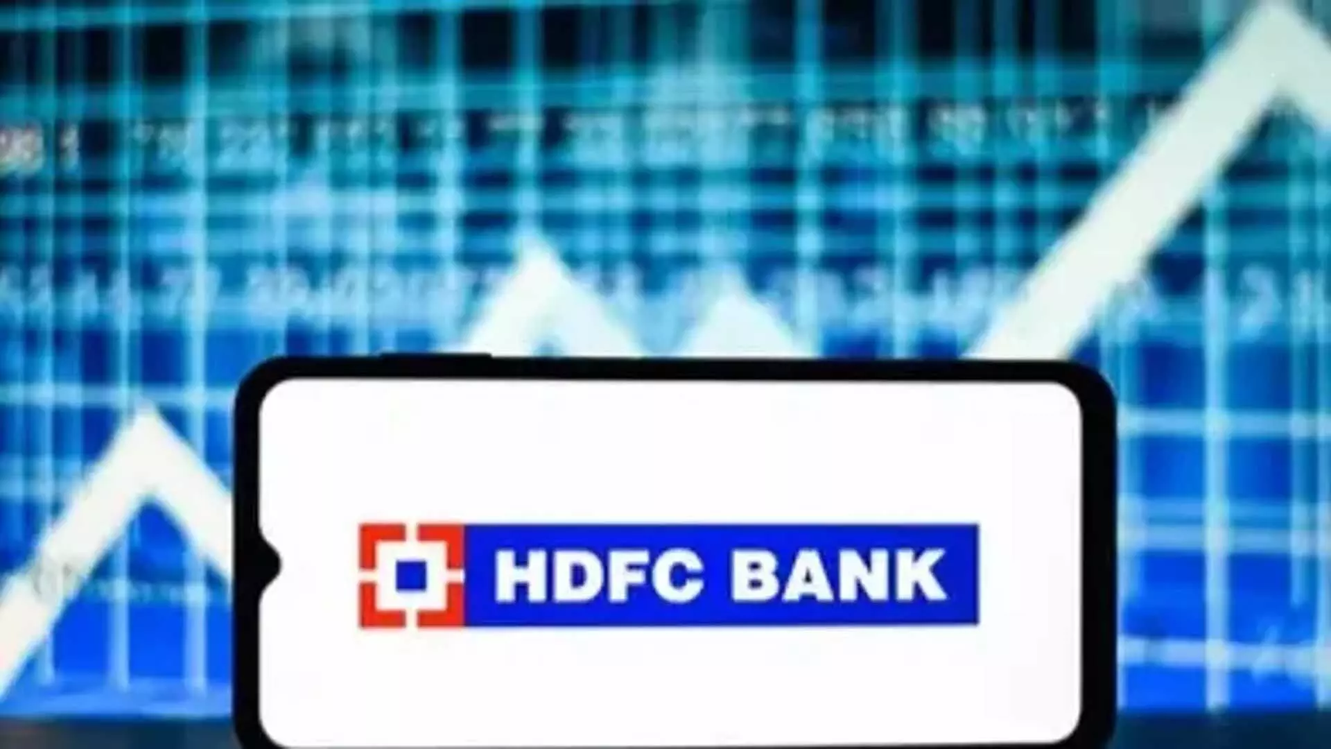 HDFC बैंक ने चुनिंदा अवधि के लिए ऋण ब्याज दरों में 5 आधार अंकों की वृद्धि की