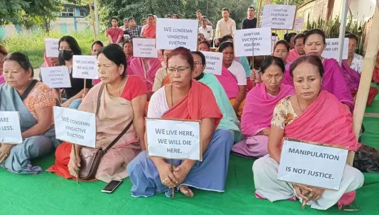 Manipur: लाम्फेल के निवासियों ने बेदखली आदेश का विरोध किया