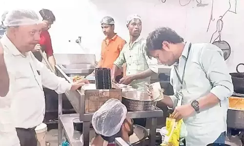 GHMC norm: होटलों के रसोईघरों को सीसीटीवी लेंस के दायरे में लाया जाएगा