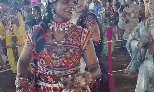 रायपुर में गरबा की धूम, दिए जा रहे उपहार भी रायपुर में गरबा की धूम, दिए जा रहे उपहार भी