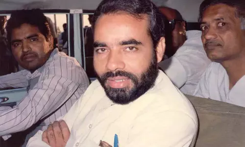 23 साल पहले जब पीएम नरेंद्र मोदी ने सीएम के तौर पर की थी शुरुआत 23 साल पहले जब पीएम नरेंद्र मोदी ने सीएम के तौर पर की थी शुरुआत