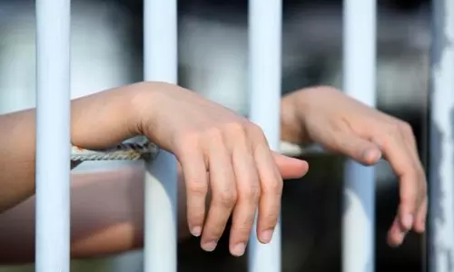Hamirpur: पुलिस ने लूट की योजना बनाते हुए पांच अपराधियों को गिरफ्तार किया