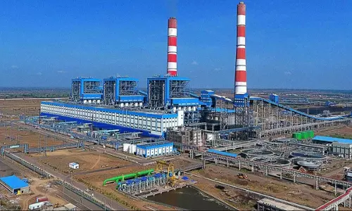 NTPC के शेयर में -3.2% की गिरावट