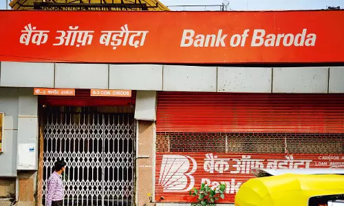 Bank of Baroda के शेयर में -2.93% की गिरावट Bank of Baroda के शेयर में -2.93% की गिरावट