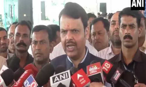 हमने महाराष्ट्र में करीब 20,000 मेगावाट सौर ऊर्जा उत्पादन की योजना शुरू की है: Fadnavis