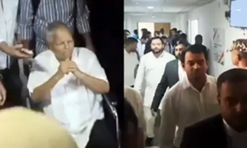 जमीन के बदले नौकरी घोटाला: Delhi court ने लालू यादव और उनके बेटों को जमानत दी