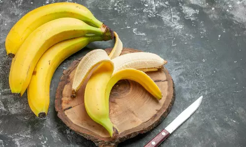 आप कुछ सरल तरीकों का उपयोग करके पके केले की रासायनिक पहचान करे