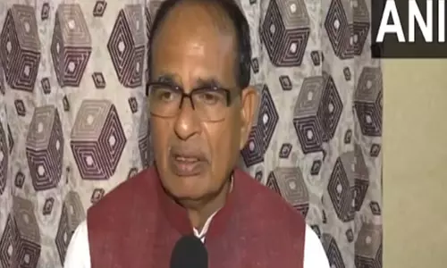 सोरेन सरकार घुसपैठियों का पक्ष ले रही है, झारखंड में NRC लागू करेगी: Shivraj Chauhan सोरेन सरकार घुसपैठियों का पक्ष ले रही है, झारखंड में NRC लागू करेगी: Shivraj Chauhan