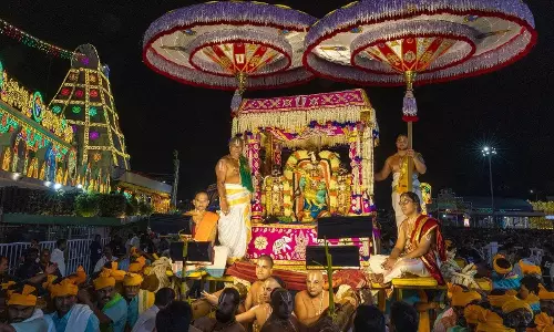 Andhra Pradesh: भगवान वेंकटेश्वर रविवार को सिंह और मोती के रथ पर सवार होंगे