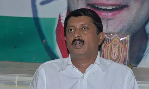 Karnataka के मंत्री के खिलाफ घोटाले से संबंधित फाइलें, दस्तावेज स्थानांतरित करने की शिकायत