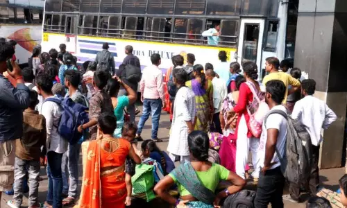 तेलंगाना ट्रैफिक से बचने के लिए TGSRTC को चुनें: एमडी वीसी सज्जनार तेलंगाना ट्रैफिक से बचने के लिए TGSRTC को चुनें: एमडी वीसी सज्जनार