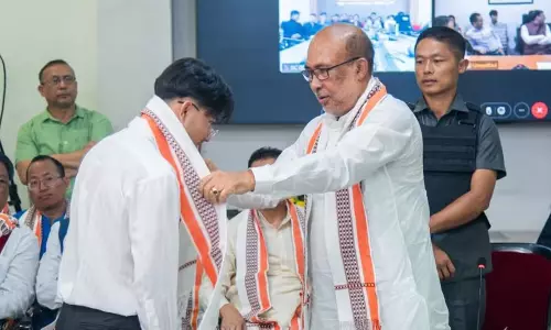 Manipur के मुख्यमंत्री ने दिल्ली में आयोजित कार्यक्रम में आतिथ्य और इत्र उद्योग के युवा प्रशिक्षुओं से बातचीत