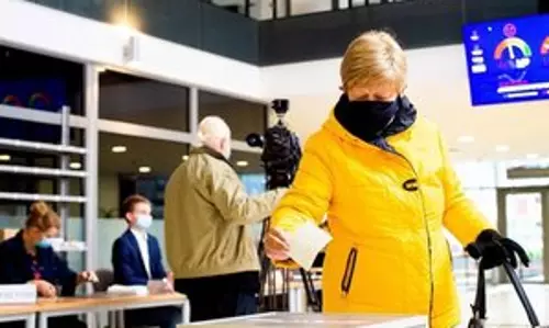 Lithuania: संसदीय चुनाव में 2.4 मिलियन मतदाता मतदान के पात्र हैं