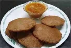 Kuttu flour puri recipe: नवरात्रि व्रत में खाएं कुट्टू के आटे की पूरी