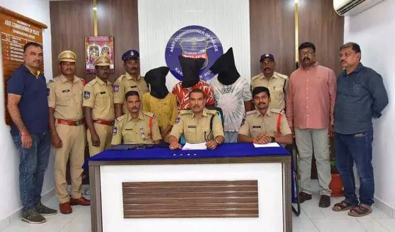 Karimnagar ग्रामीण पुलिस ने तीन चेन स्नैचरों को गिरफ्तार किया