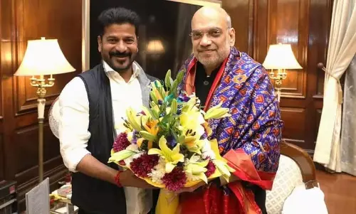 CM Reventh ने अमित शाह से बाढ़ राहत के लिए अधिक आईपीएस अधिकारियों की मांग की CM Reventh ने अमित शाह से बाढ़ राहत के लिए अधिक आईपीएस अधिकारियों की मांग की