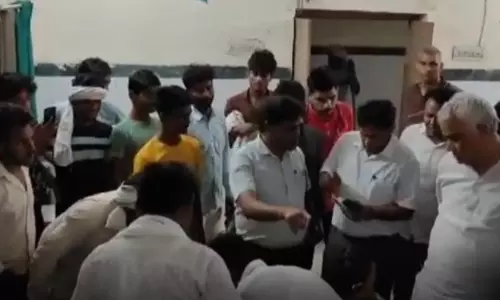 ट्रैक्टर पर गिरा तार, चपेट में आया परिवार, 6 लोग झुलसे