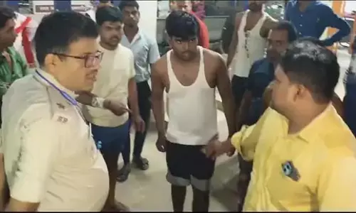 वारंटी की गिरफ्तारी के दौरान पुलिस-परिजनों में झड़प, कई घायल