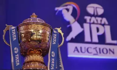 IPL 2025 की ग्रैंड नीलामी भारत के बाहर हो सकती IPL 2025 की ग्रैंड नीलामी भारत के बाहर हो सकती
