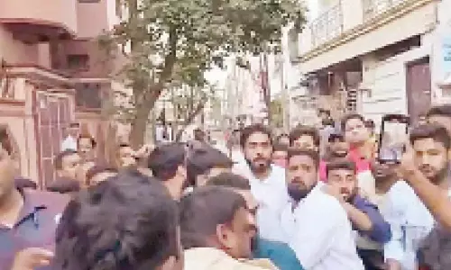 Telangana: नामपल्ली में एआईएमआईएम के कारण तनाव